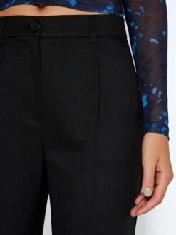 Noisy May Bandplooibroeken Loosefit Bandplooibroek Drewie Dames Zwart -Noisy May Winkel 11c7de3c989081dcec476c935d0a76b9