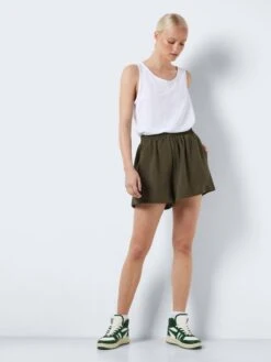 Noisy May Shorts Loosefit Broek ELLEN Dames Donkergroen -Noisy May Winkel 2f2adcb412a9f90896d948f402b4ab77