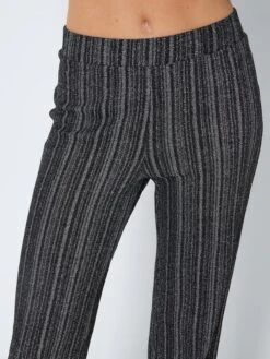 Noisy May Pantalons Regular Broek Dames Zwart -Noisy May Winkel 3bbfce4fc0d69fcf559a523908d0f15b