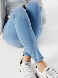 Noisy May Jeans Skinny Jeans BILLIE Dames Blauw -Noisy May Winkel 49bd610c9835c670fa436029e7d044ca