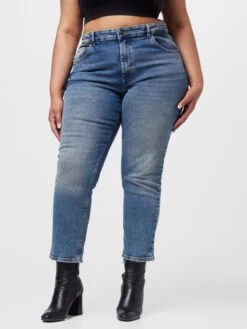 Straight Regular Jeans MONI Dames Blauw -Noisy May Winkel 63cadbc70ac8f7fe37d5a2908e451ece