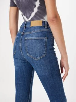Noisy May Jeans Skinny Jeans Buddy Dames Donkerblauw -Noisy May Winkel 771cd34b24a00bede820c4d5970ed8a8