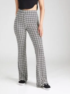 Noisy May Pantalons Flared Broek SALLY PASA Dames Wit -Noisy May Winkel 81102bfb06f5de3f6f6f52a8ae824138