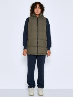 Noisy May Bodywarmers Bodywarmer Aurora Dames Kaki -Noisy May Winkel 93d06491430e54875cd141b7f842ad4a