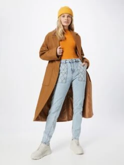Noisy May Mom Jeans Tapered Jeans JULY Dames Blauw -Noisy May Winkel a3731a2408e33607ccd2ef8087a1b28e