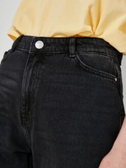 Noisy May Mom Jeans Loosefit Jeans Brooke Dames Zwart -Noisy May Winkel b2a0d267f0afdd39e62f2f41a53abf40