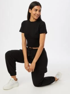 Noisy May T-shirts Shirt MANON Dames Zwart 11 Noisy May T-shirts Shirt MANON Dames Zwart -Noisy May Winkel b6dbc924a1649bfe7948510deae99bd9