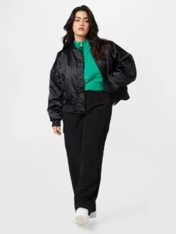 Cargobroeken Regular Cargobroek DREWIE Dames Zwart -Noisy May Winkel d9859c101159292aa025989e47b9412c