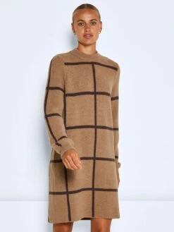 Noisy May Gebreide Jurken Gebreide Jurk Sille Dames Lichtbruin -Noisy May Winkel e3c138ce5d1ea3861a65114b68f25274