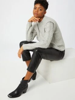 Noisy May Fijngebreide Truien Trui Dames Grijs -Noisy May Winkel ebae6aa1c08555208e32318334ac9638