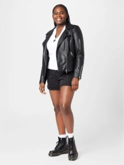 T-shirts Shirt MAYA Dames Wit -Noisy May Winkel f9cca67b33b632b3f6ea95b16d26d264