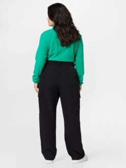 Cargobroeken Regular Cargobroek DREWIE Dames Zwart -Noisy May Winkel ff7a658b28443aa1e22306198ad3f935